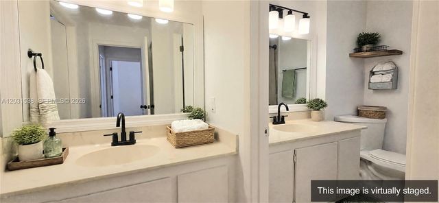 608 Commodore Dr, Plantation, FL 33325