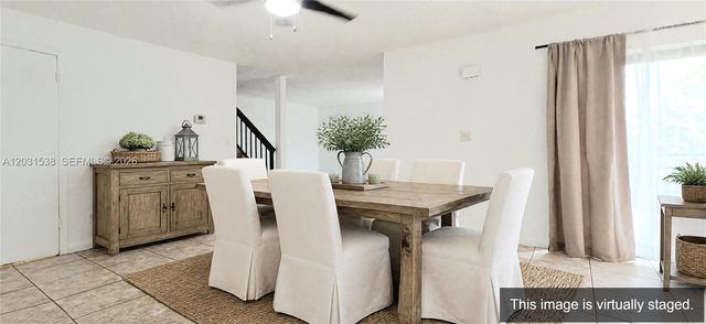 608 Commodore Dr, Plantation, FL 33325