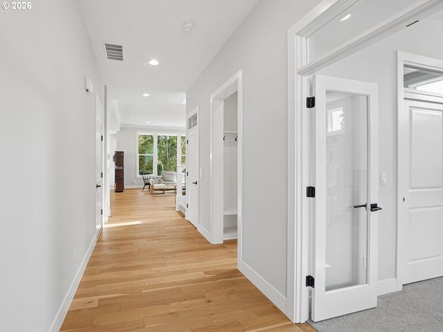 4562 Nw HARRIS Ter, Portland, OR 97229