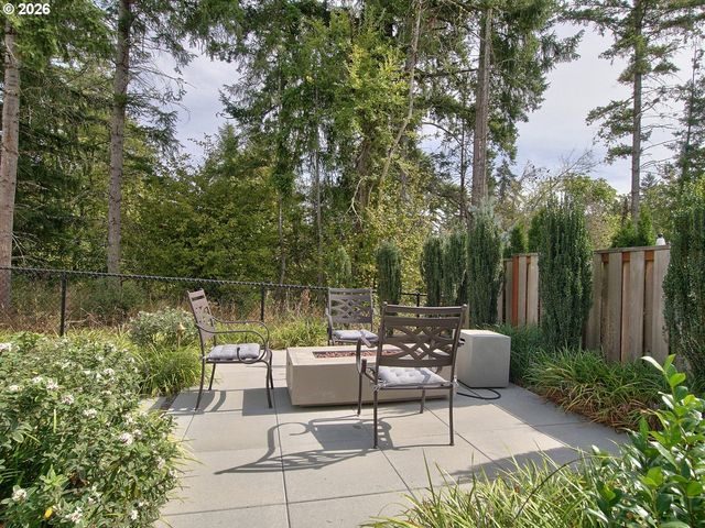 4562 Nw HARRIS Ter, Portland, OR 97229