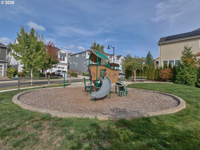 4562 Nw HARRIS Ter, Portland, OR 97229