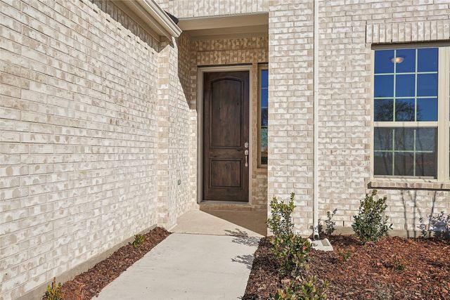 1052 Alberta Spruce Road, Justin, TX 76247