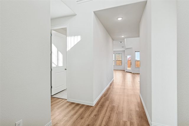 1052 Alberta Spruce Road, Justin, TX 76247