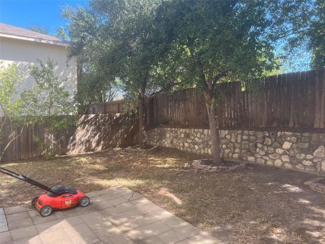 8511 Davis Oaks TRL, Austin, TX 78748