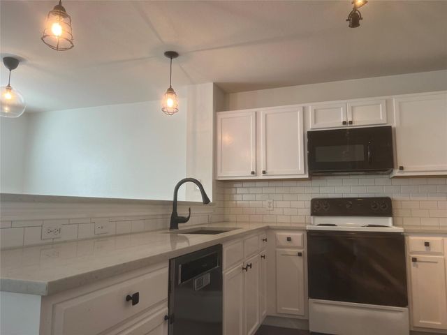 8511 Davis Oaks TRL, Austin, TX 78748