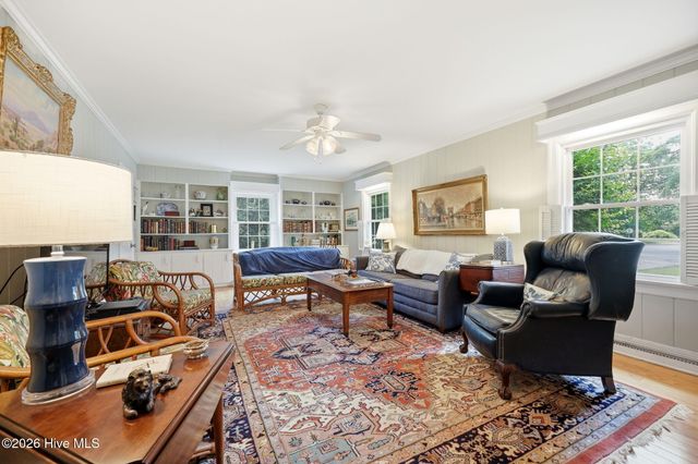 1306 Summit Avenue, Washington, NC 27889