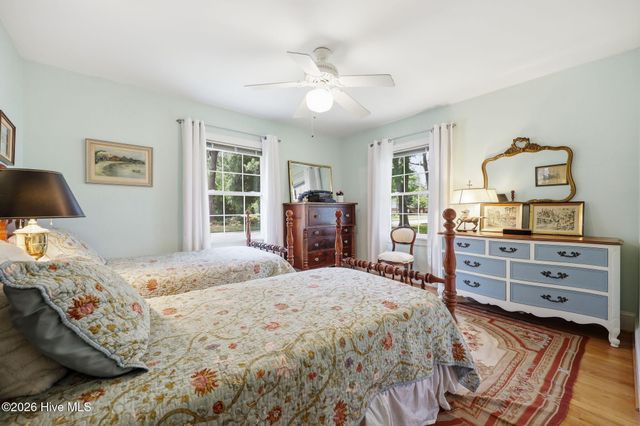 1306 Summit Avenue, Washington, NC 27889