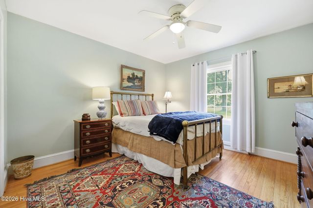 1306 Summit Avenue, Washington, NC 27889