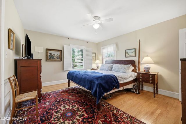 1306 Summit Avenue, Washington, NC 27889