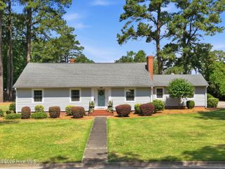 1306 Summit Avenue, Washington, NC 27889