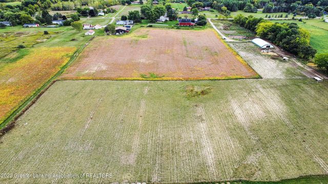 11249 Columbia Highway, Eaton Rapids, MI 48827