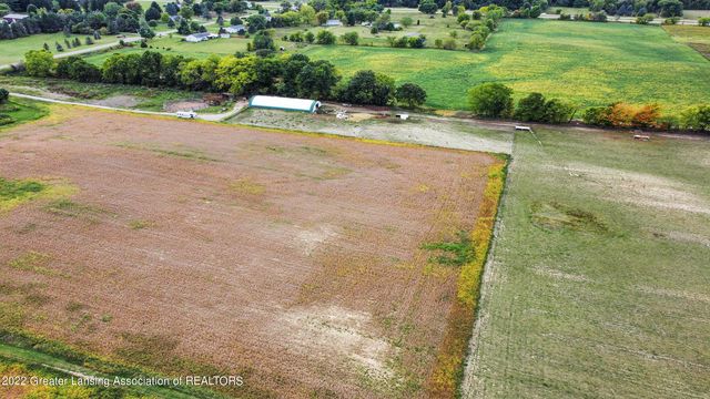 11249 Columbia Highway, Eaton Rapids, MI 48827