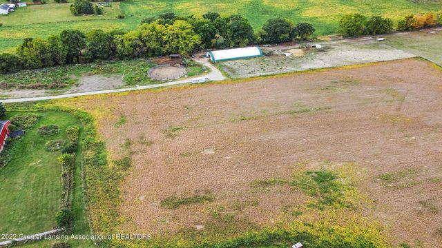 11249 Columbia Highway, Eaton Rapids, MI 48827