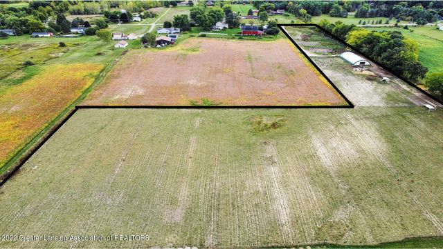 11249 Columbia Highway, Eaton Rapids, MI 48827