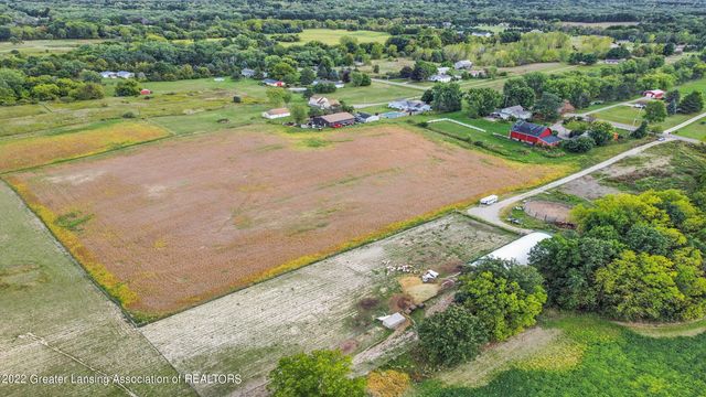 11249 Columbia Highway, Eaton Rapids, MI 48827