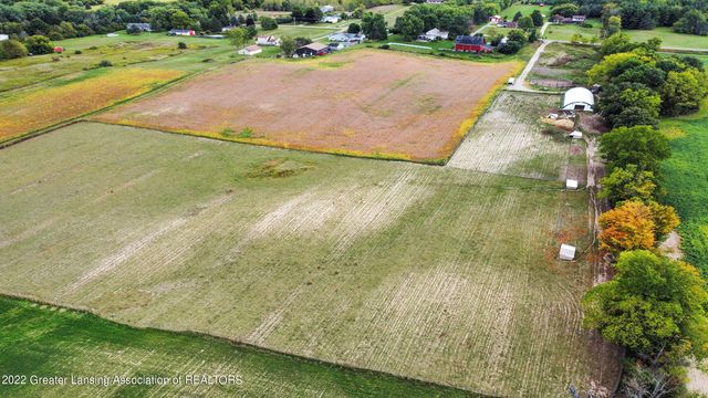 11249 Columbia Highway, Eaton Rapids, MI 48827