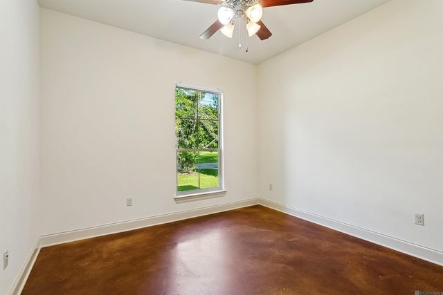 905 S Holly, Hammond, LA 70403