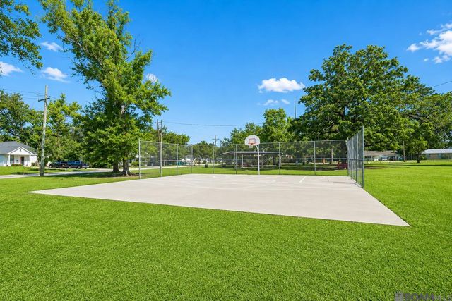 905 S Holly, Hammond, LA 70403