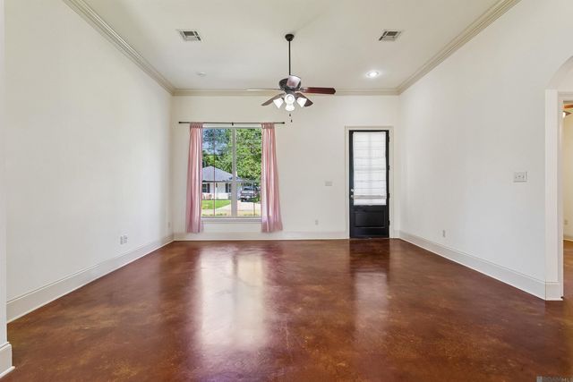 905 S Holly, Hammond, LA 70403