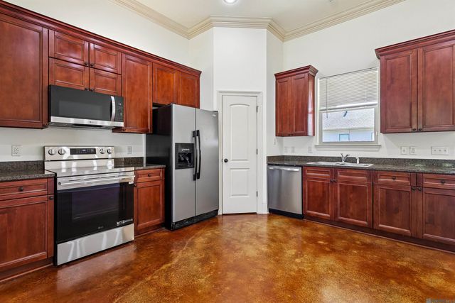 905 S Holly, Hammond, LA 70403