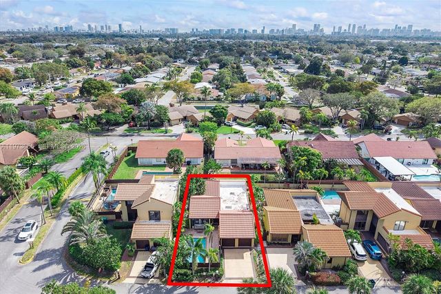 20345 NE 10th Ct, Miami, FL 33179