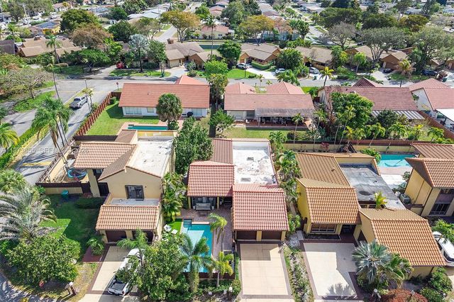 20345 NE 10th Ct, Miami, FL 33179