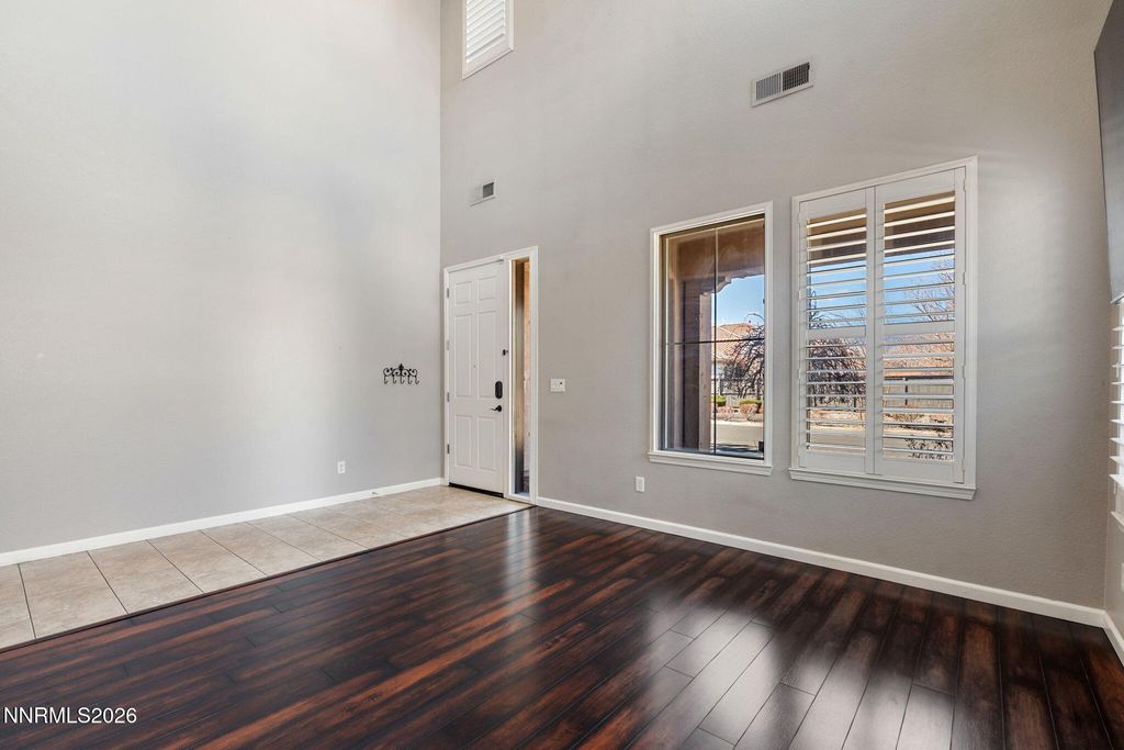 Image 7 of property listing at 14010 Tagor Road, Reno, NV 89521