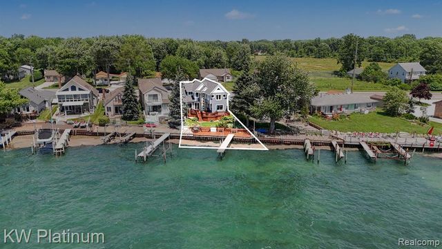 9577 Dixie Highway, Ira, MI 48023