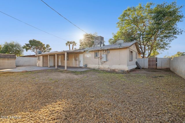 5838 W Turney Avenue, Phoenix, AZ 85031