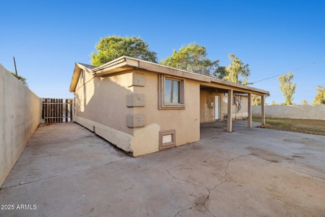 5838 W Turney Avenue, Phoenix, AZ 85031