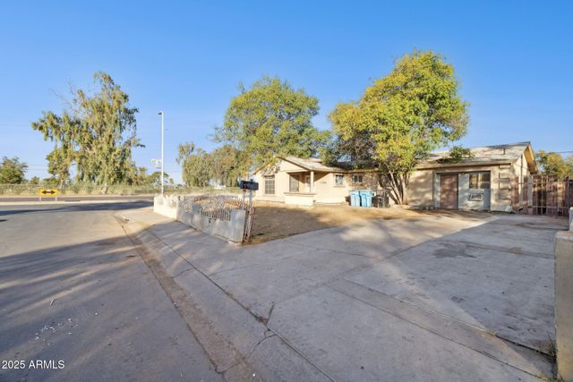 5838 W Turney Avenue, Phoenix, AZ 85031