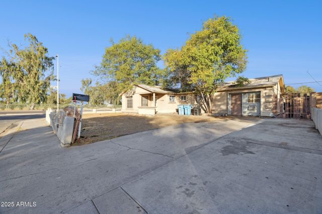 5838 W Turney Avenue, Phoenix, AZ 85031