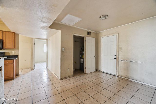 5838 W Turney Avenue, Phoenix, AZ 85031