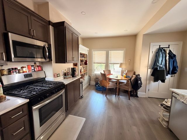 91 Ash Street 1, Waltham, MA 02453