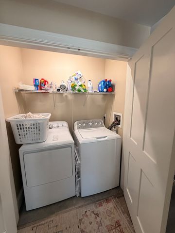 91 Ash Street 1, Waltham, MA 02453
