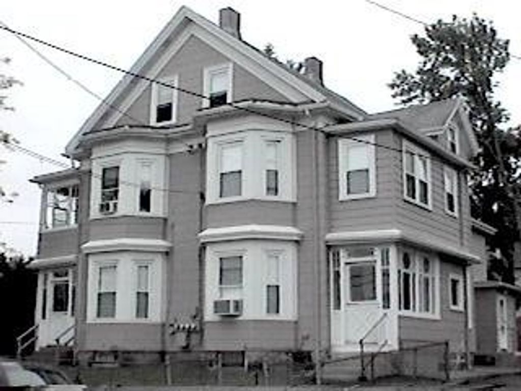 91 Ash Street 1, Waltham, MA 02453