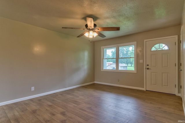 2580 Juanita Avenue, Wadesville, IN 47638
