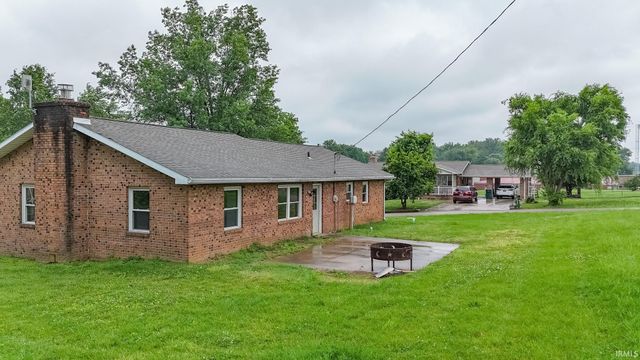 2580 Juanita Avenue, Wadesville, IN 47638