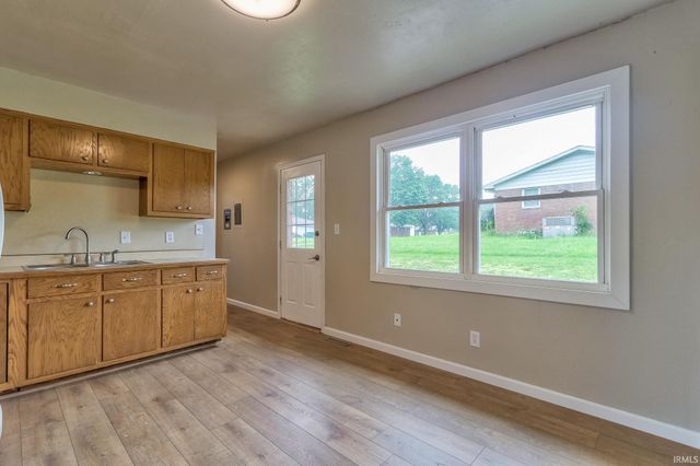2580 Juanita Avenue, Wadesville, IN 47638