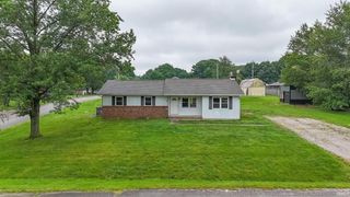 2580 Juanita Avenue, Wadesville, IN 47638