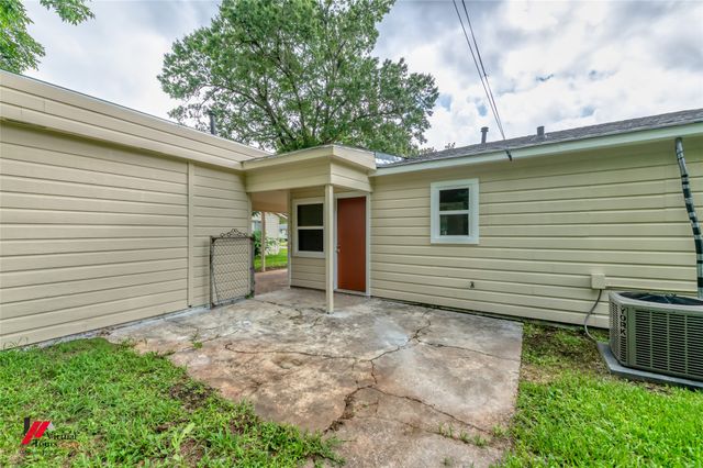 4509 Birdwell Lane, Bossier City, LA 71111