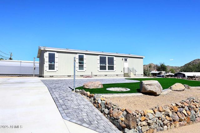 13004 N 19TH Place, Phoenix, AZ 85022