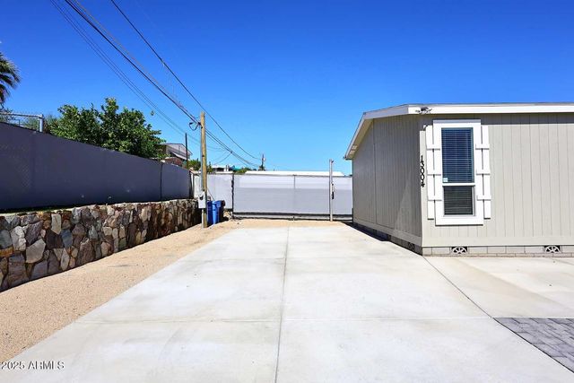 13004 N 19TH Place, Phoenix, AZ 85022