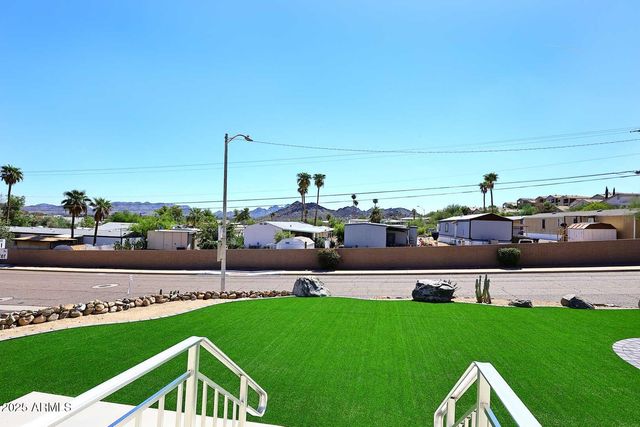 13004 N 19TH Place, Phoenix, AZ 85022