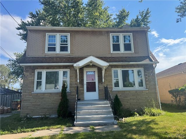 221 Evergreen Place, Cheektowaga, NY 14225