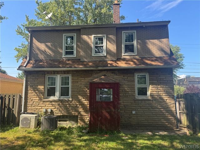 221 Evergreen Place, Cheektowaga, NY 14225