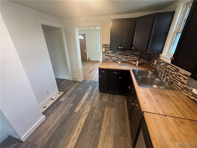 221 Evergreen Place, Cheektowaga, NY 14225