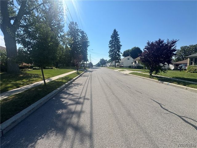 221 Evergreen Place, Cheektowaga, NY 14225