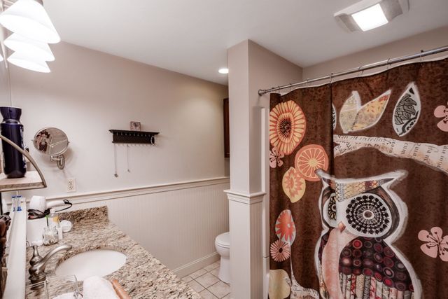 175 Oak St, Franklin, MA 02038