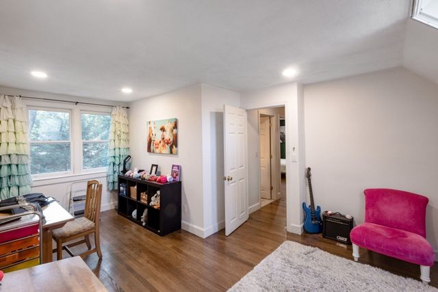 175 Oak St, Franklin, MA 02038